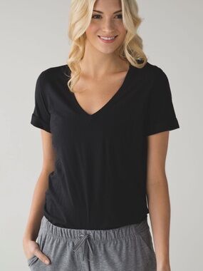 GUC Lululemon Love Tee Black Size 6